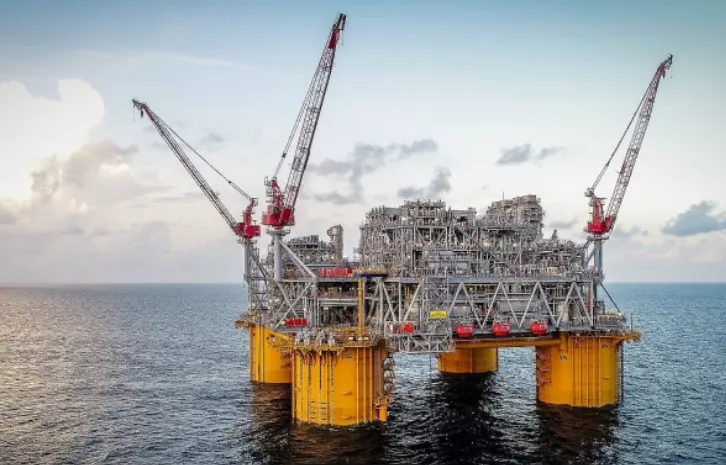 Shell Crux Cantilever Piperack